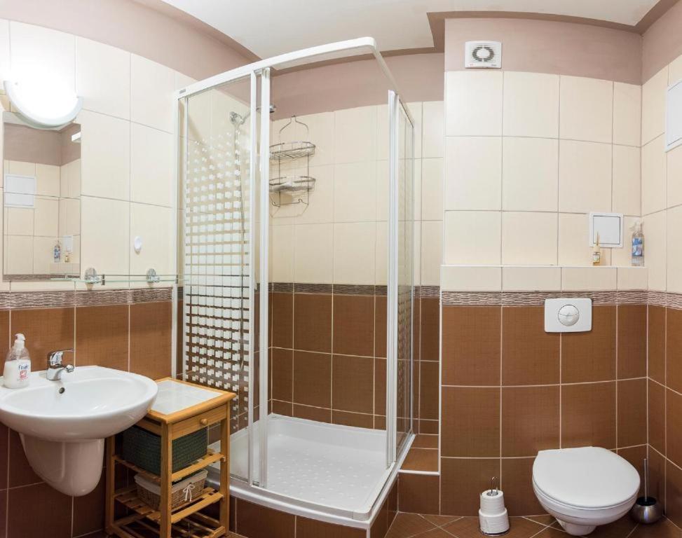 Liptovský Mikuláš Apartman Poludnica מראה חיצוני תמונה